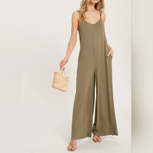 #01 FINAL PRICE 🛑L FABULOUS Criss-Cross Back Wide Leg Jumpsuit - Picture 8 of 16